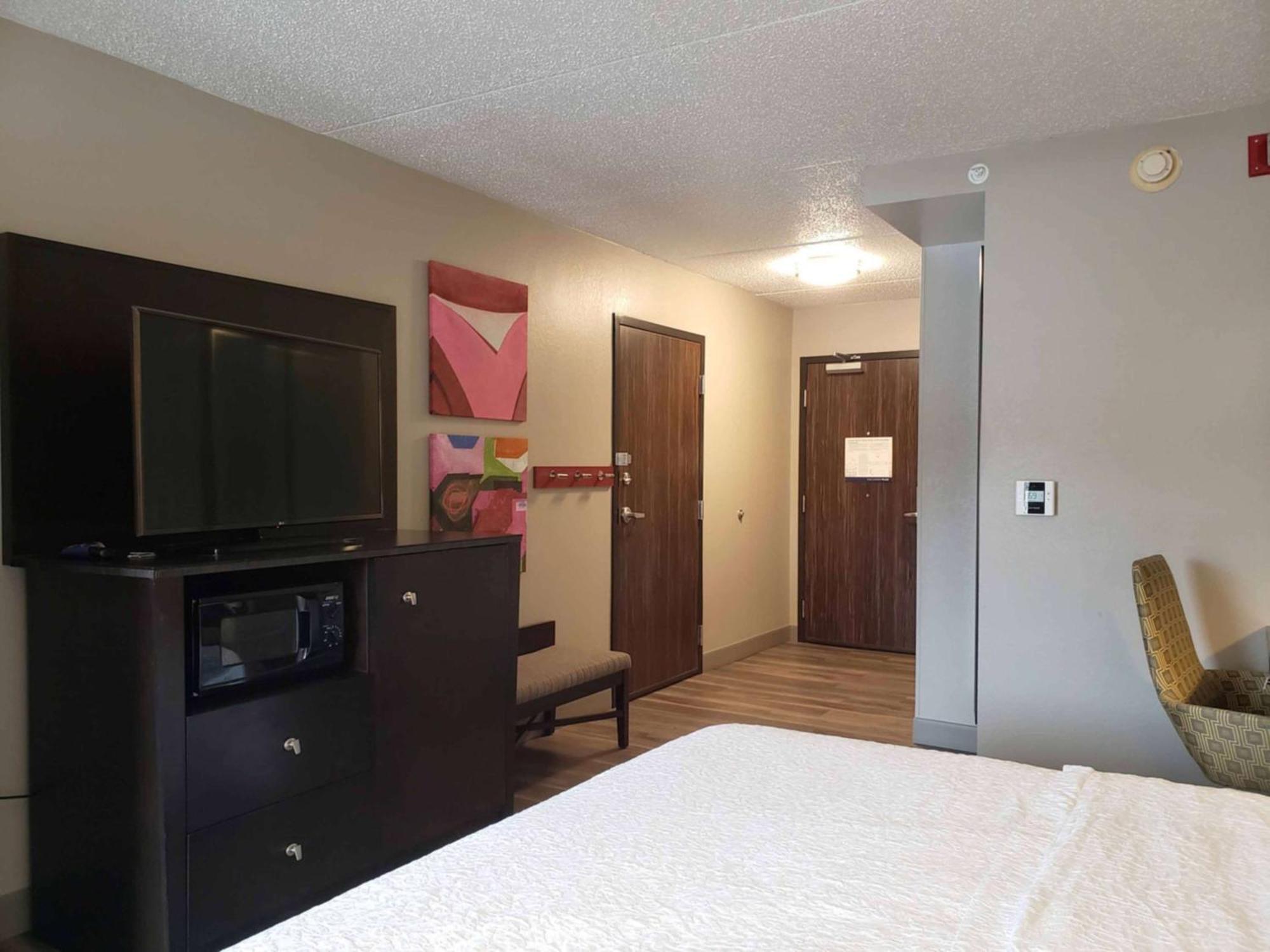 Hampton Inn Greensburg Exterior photo